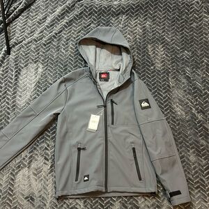 Quicksilver / light weight jacket / sizes- (small / medium)  / charcoal grey